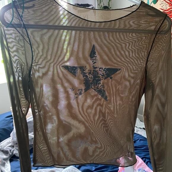 Vintage crop top. - Picture 3 of 4